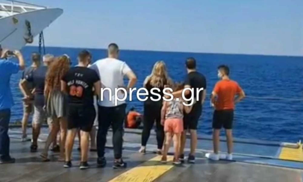 Σοκ στη Ναύπακτο: Καπετάνιος ferry boat έσωσε παιδάκι 3 χρονών που είχε παρασυρθεί στ’ ανοικτά (βίντεο)